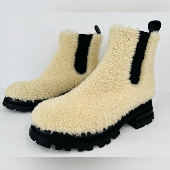 ALEXANDER MCQUEEN Shearling Wander Chelsea Platform Combat Boots 39.5 9.5 w/box - Picture 11 of 11